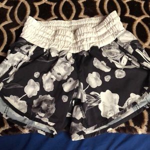 Lululemon tracker short II